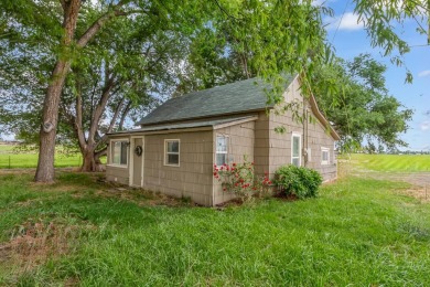 (private lake, pond, creek) Home For Sale in Fruita Colorado