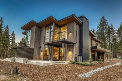 Step into luxury living with this stunning 4-bedroom, 3.5-bath - photo 1