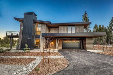 Step into luxury living with this stunning 4-bedroom, 3.5-bath - photo 2