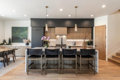 Step into luxury living with this stunning 4-bedroom, 3.5-bath - photo 10