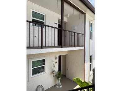 Welcome to the Twin Lakes South Condos in Stuart. This active - photo 4