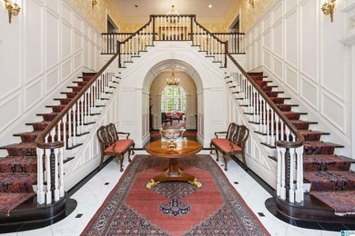 8.5 acre estate w/impeccable Georgian architecture set within a - photo 9