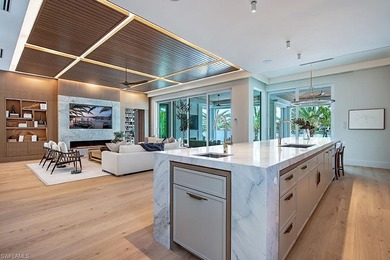 Perfectly positioned on the wide waters of Treasure Cove this - photo 12