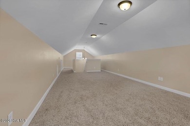 Welcome home to this beautifully maintained single-family - photo 17