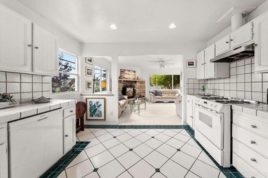 First time on the market in 50 years! Located in the desirable - photo 17