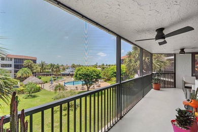 Welcome to this beautifully renovated residence featuring 2 - photo 31