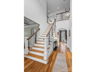 Elegant custom home by Arcadia Builders on 1.3 private acres - photo 7