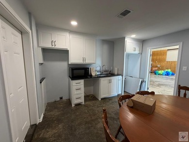 Rare opportunity to own a truly unique, immaculate shop property - photo 11