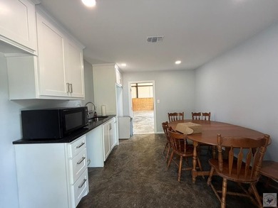 Rare opportunity to own a truly unique, immaculate shop property - photo 13