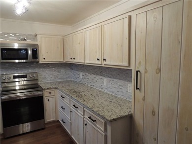 LOCATION LOCATION LOCATION! Incredible Convenience to Hot Green - photo 21
