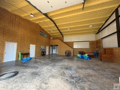 Rare opportunity to own a truly unique, immaculate shop property - photo 21