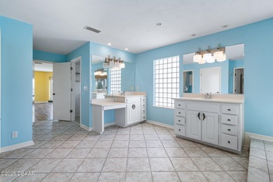 Oceanfront Oasis in the Hearth of Ormond Beach. Located high on - photo 32