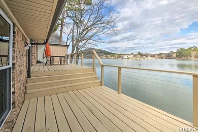115 WOODSTOCK... LAKE HAMILTON WATERFRONT HOME w/ Land to Build - photo 3