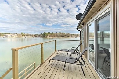 115 WOODSTOCK... LAKE HAMILTON WATERFRONT HOME w/ Land to Build - photo 4