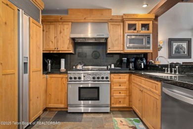 Discover an exceptional ski-in/ski-out penthouse in the heart of