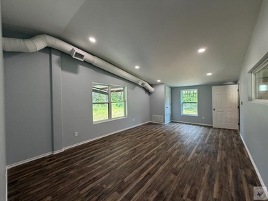Rare opportunity to own a truly unique, immaculate shop property - photo 40
