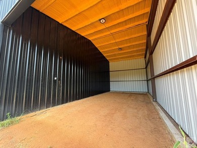 Rare opportunity to own a truly unique, immaculate shop property - photo 43
