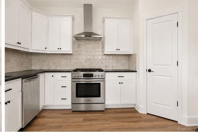 Brand new END-UNIT RANCH condo! Fully complete and ready for you - photo 7