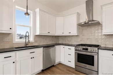 Brand new END-UNIT RANCH condo! Fully complete and ready for you - photo 8
