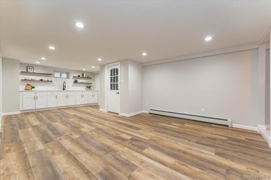 Welcome to this stunning fully renovated home, move-in ready - photo 22