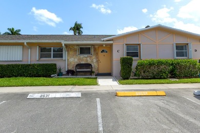 Charming and move-in ready 2-bedroom, 2-bath villa located in - photo 2