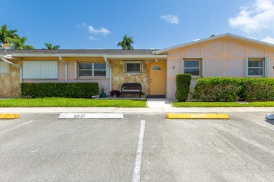 Charming and move-in ready 2-bedroom, 2-bath villa located in - photo 3