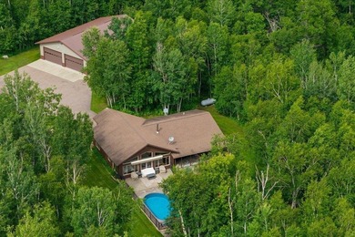 Custom built south facing energy efficient, single level 1,836 - photo 3