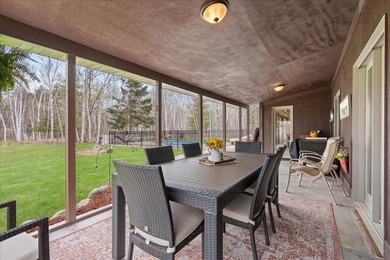 Custom built south facing energy efficient, single level 1,836 - photo 8
