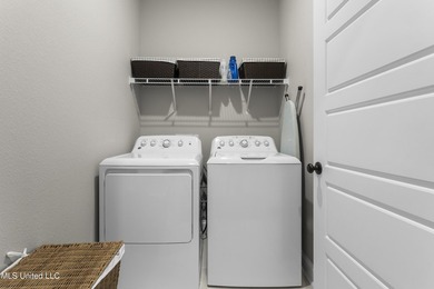 Motivated Sellers! Beautiful home loaded with upgrades in a - photo 33