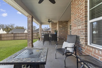 Motivated Sellers! Beautiful home loaded with upgrades in a - photo 38