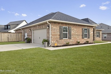 Motivated Sellers! Beautiful home loaded with upgrades in a - photo 42