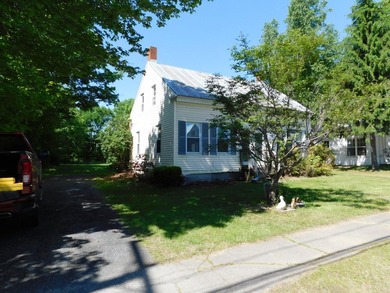 Investors take notice! This 3 bedroom 2 bathroom home nestled in - photo 2