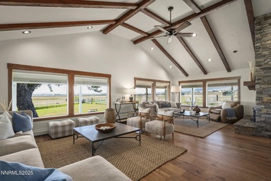 Welcome to your dream horse property! Tucked behind an automatic - photo 9