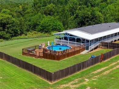 VA-approved and just 2 miles from Lake Tenkiller! This spacious - photo 18