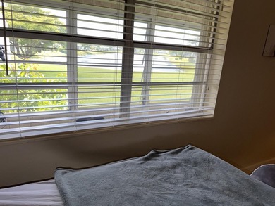 Beautifully renovated 2nd story lake front condominium in a - photo 20