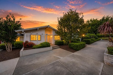 Welcome to 5001 Cribari Vale, a desirable single-level residence - photo 2