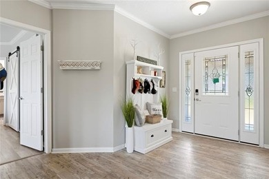 VA-approved and just 2 miles from Lake Tenkiller! This spacious - photo 27