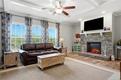 VA-approved and just 2 miles from Lake Tenkiller! This spacious - photo 30