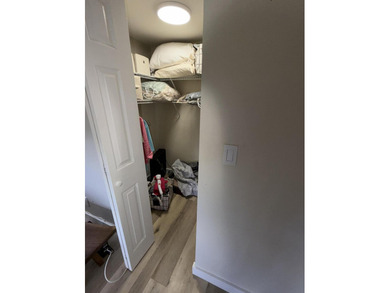 Beautifully renovated 2nd story lake front condominium in a - photo 33
