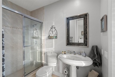 Best view in Lighthouse Point! Gracious architecture, stunning - photo 33