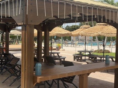 Beautifully renovated 2nd story lake front condominium in a - photo 48