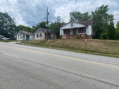 Lake Sinclair Home For Sale in Milledgeville Georgia