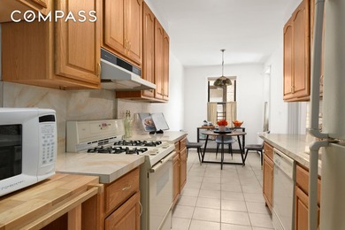 Discover beautiful interiors, Art Deco details like wrought iron - photo 8