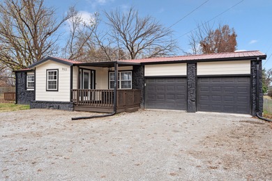 Grand Lake O the Cherokees Home For Sale in Grove Oklahoma