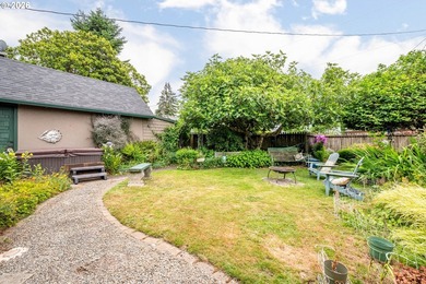 Well cared for, eclectic and genuinely hard to compare to - photo 14