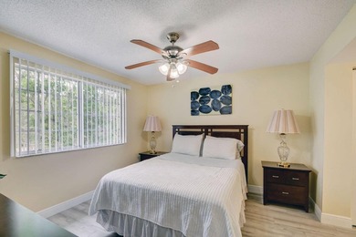 Amazing gated community of Grandview at Crestwood - 2/2 freshly - photo 15
