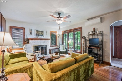 Well cared for, eclectic and genuinely hard to compare to - photo 18