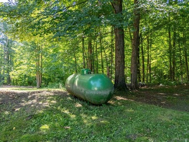 Whether you're searching for an affordable seasonal getaway or - photo 22