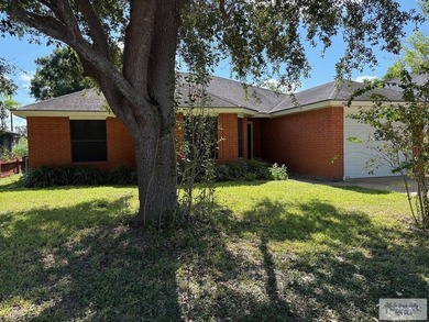 NEW ROOF INSTALLED! SPACIOUS 4-bedroom 3 bath home in San Benito - photo 31