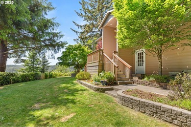 (private lake, pond, coastal) Home For Sale in Lincoln City Oregon